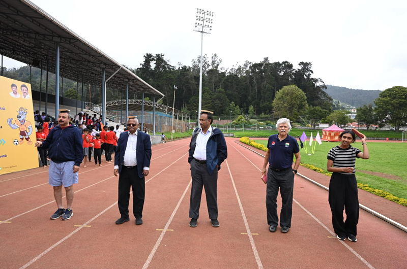 pottery class at blue mountain school